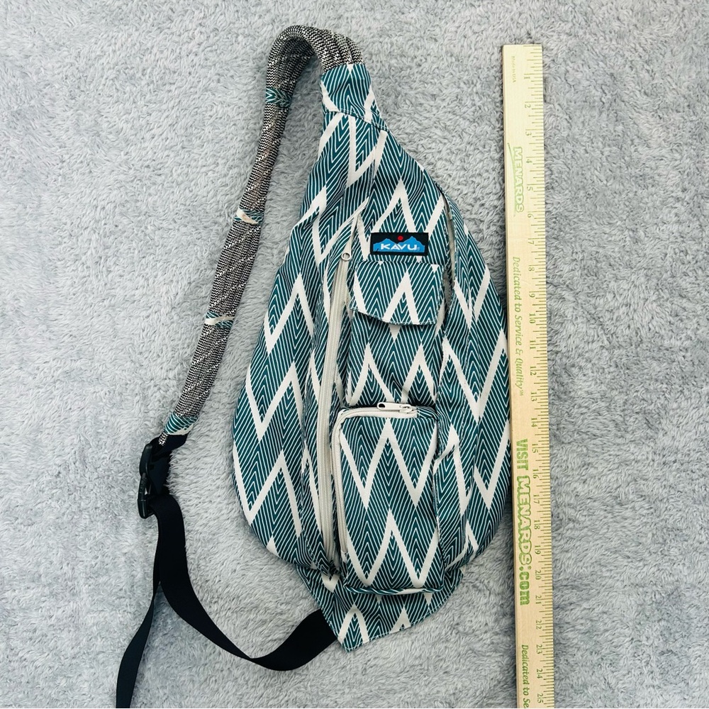 Kavu Chevron Rope Sling Bag Blue and Cream Organization Storage Pockets - Picture 15 of 15